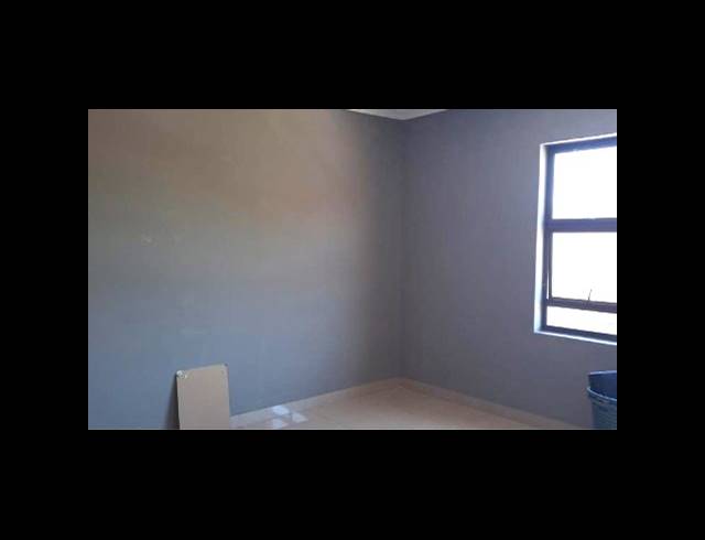 6 BEDROOM HOUSE FOR SALE IN BLUFF